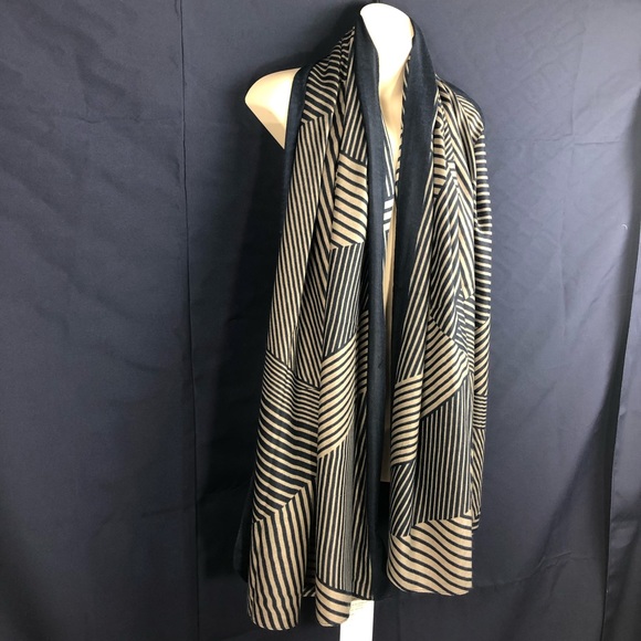 BNWT-SilkBlend Soft,Cozy GeoPrint Scarf/Shawl/Wrap - Picture 6 of 8